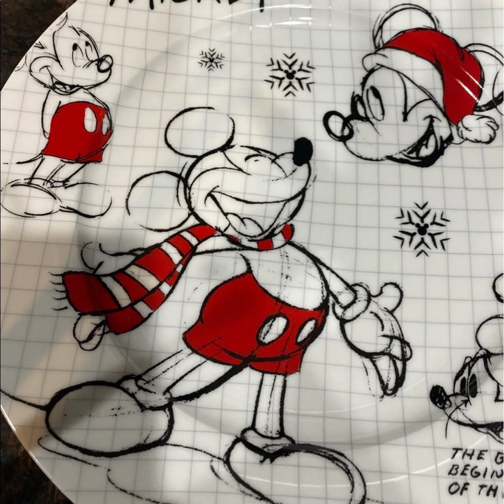 Disney Christmas Mickey dinner plates